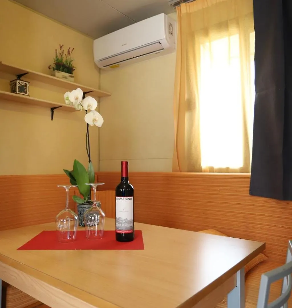 Кемпинг Camping Italia 90 Bungalow Домазо Италия